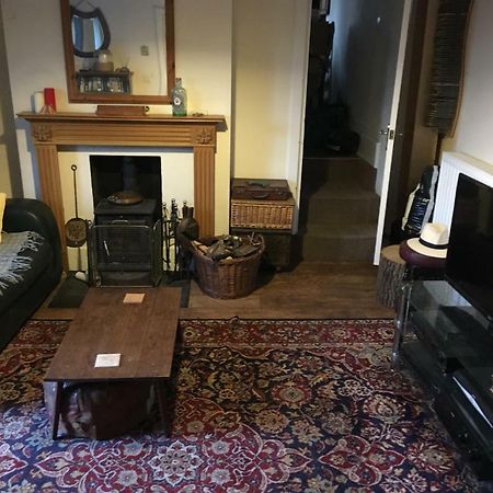 Holly Grove - Homestay Bristol Esterno foto