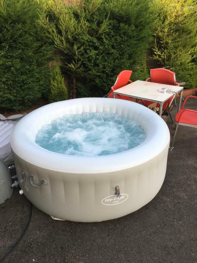 Holly Grove - Homestay Bristol Esterno foto